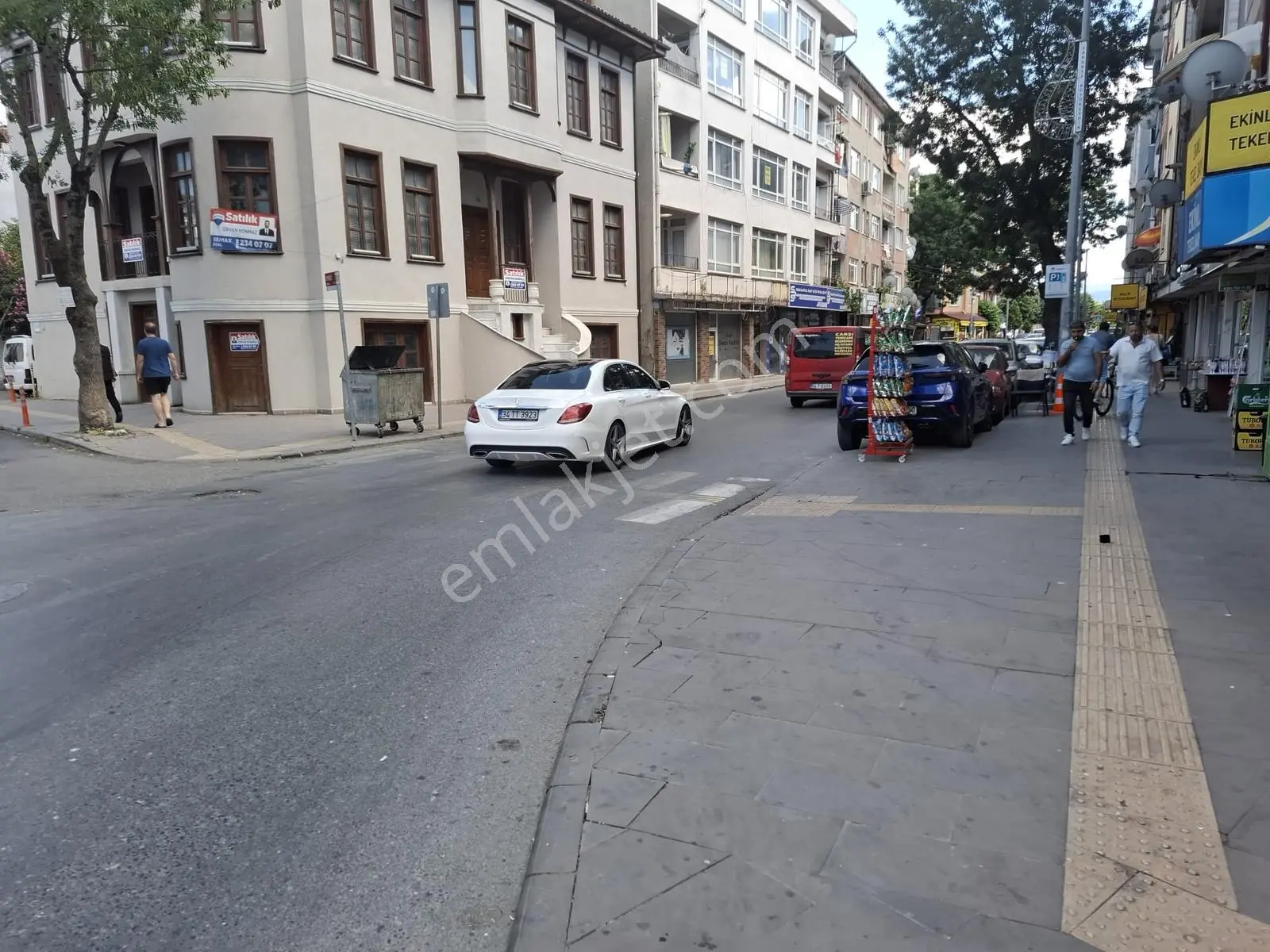 Ankara Caddesi Yakınında 130 M2 2+1 Kiralık Merkezde Daire - Görsel 2