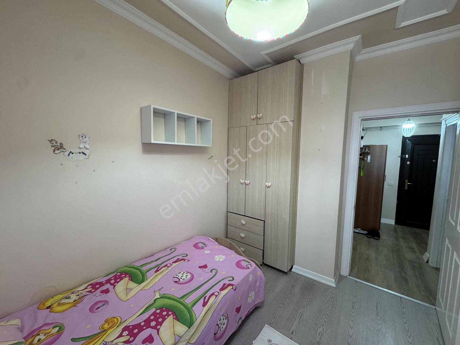 Güzeloba Merkezde Geniş Kiralık Eşyalı 2+1 Daire - Görsel 4