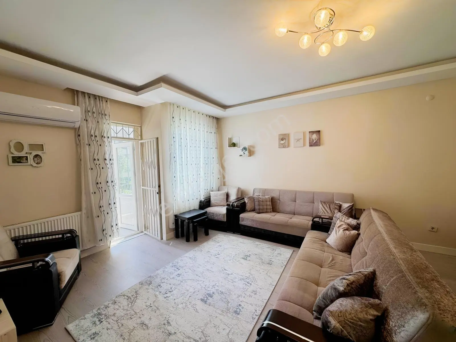 Güzeloba Merkezde Geniş Kiralık Eşyalı 2+1 Daire - Görsel 6