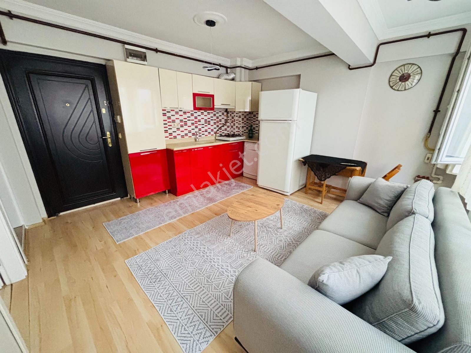 Sevinç'ten Şehrin Tam Merkezinde Sahile 3 Dk Full Eşyalı Ara Kat - Görsel 31