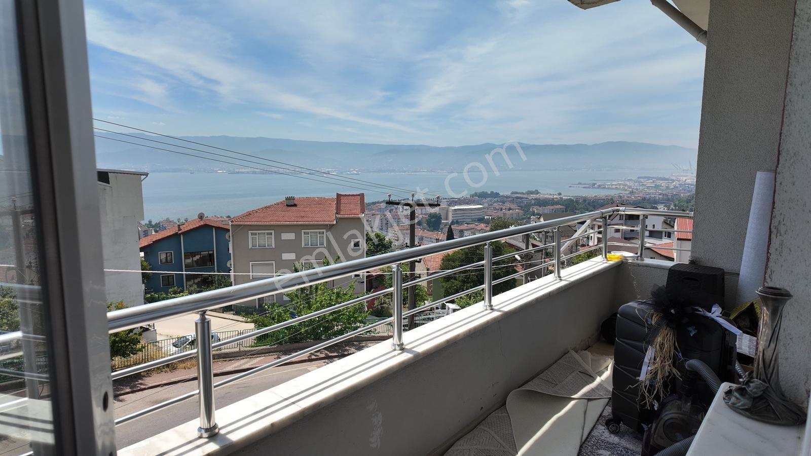 Tarcanlardan İzmit'te Deniz Manzaralı Satılık 3+1 Daire - Görsel 32