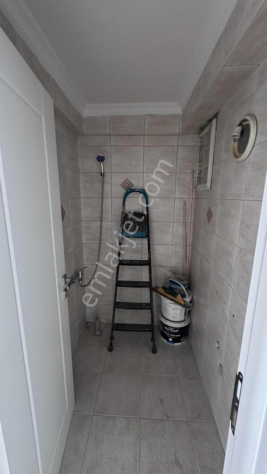 Hukukçular Sitesinde 3+1 Konfor: Şehrin Stresinden Uzak - Görsel 8
