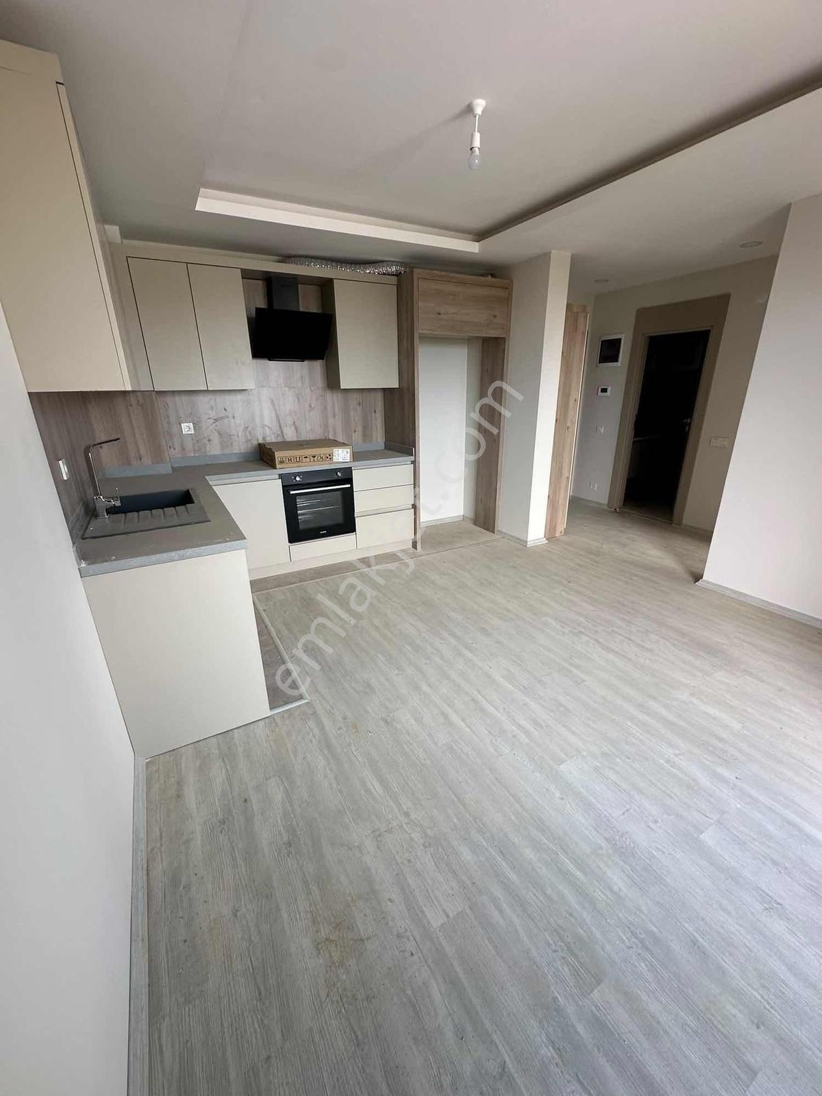 Göçerler Şehir Hast. Ön Tarafı Havuzlu Site Kiralık 1+1 Katta - Görsel 5