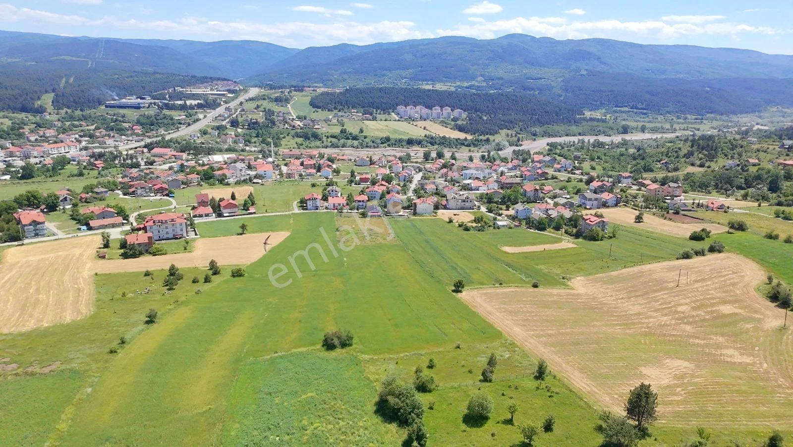 Mengen Hacıahmetler'de Satılık Konut İmarlı 2.185 Metrekare Arsa - Görsel 3