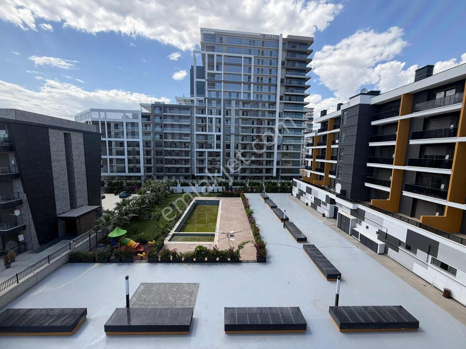 Altıntaş'ta Havuzlu Site İçinde Arakat 1+1 Kiralık Daire - Görsel 11