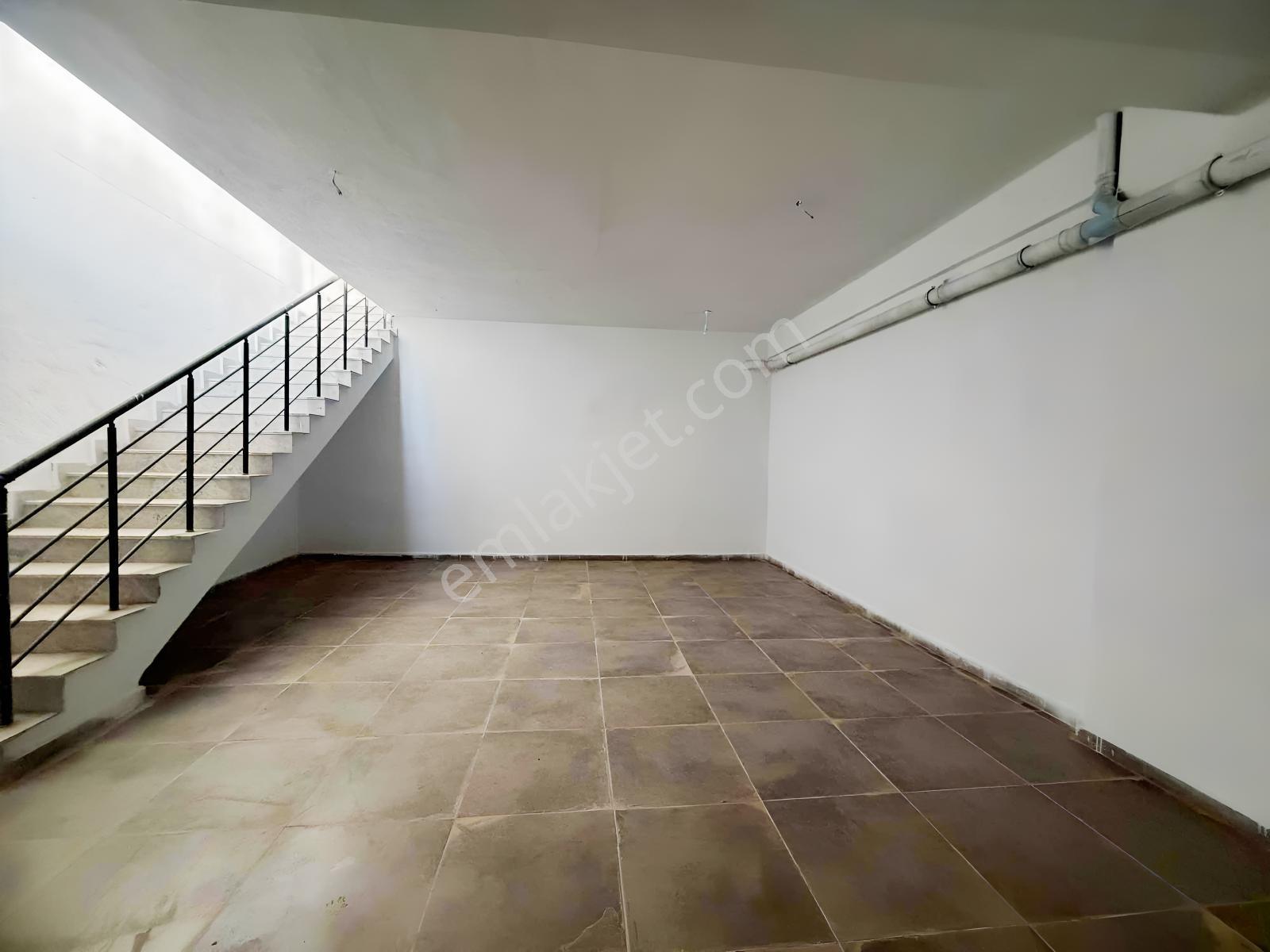 Altıntaş'ta 40'lık Yol Üzeri 120m2 Kiralık Dükkan - Görsel 12