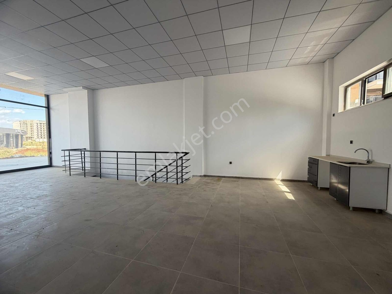 Altıntaş'ta 40'lık Yol Üzeri 120m2 Kiralık Dükkan - Görsel 7
