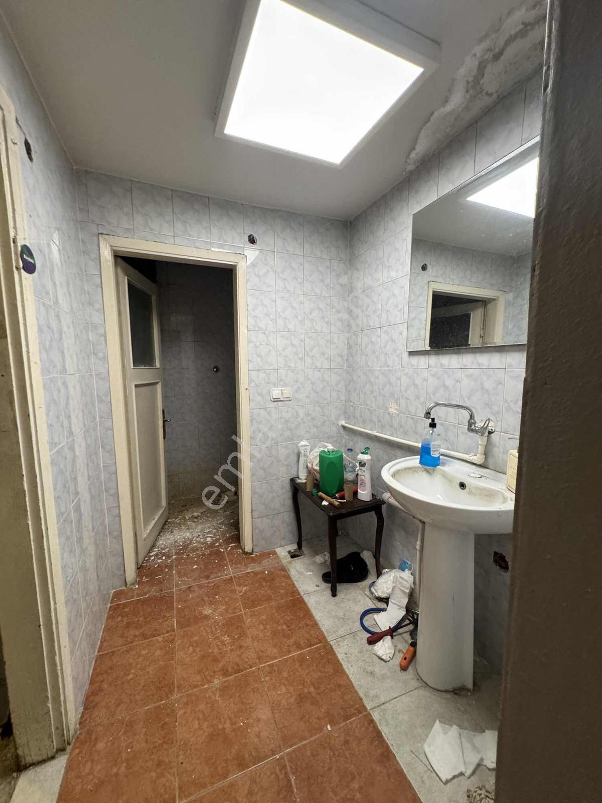 Üsküdarda Toplamda 600m2 Kiralık Depo Dükkan - Görsel 7