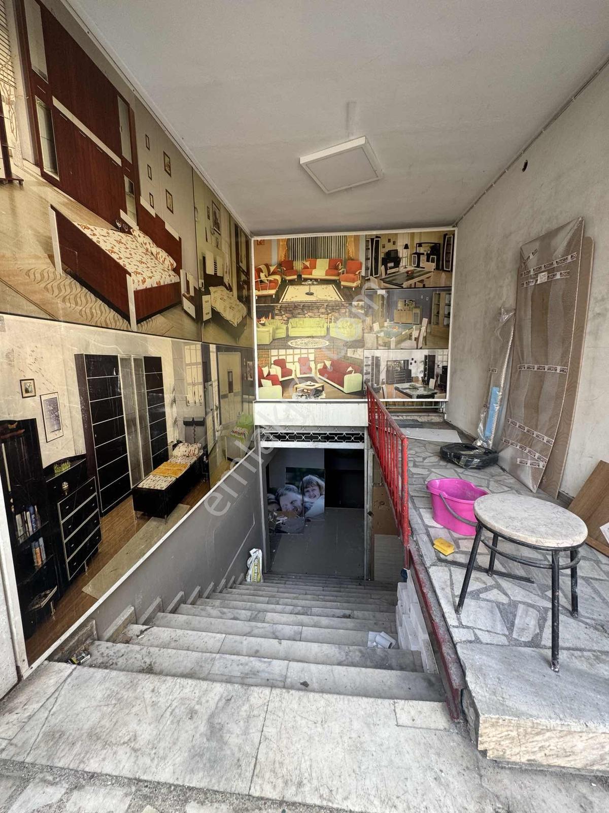 Üsküdarda Toplamda 600m2 Kiralık Depo Dükkan - Görsel 5