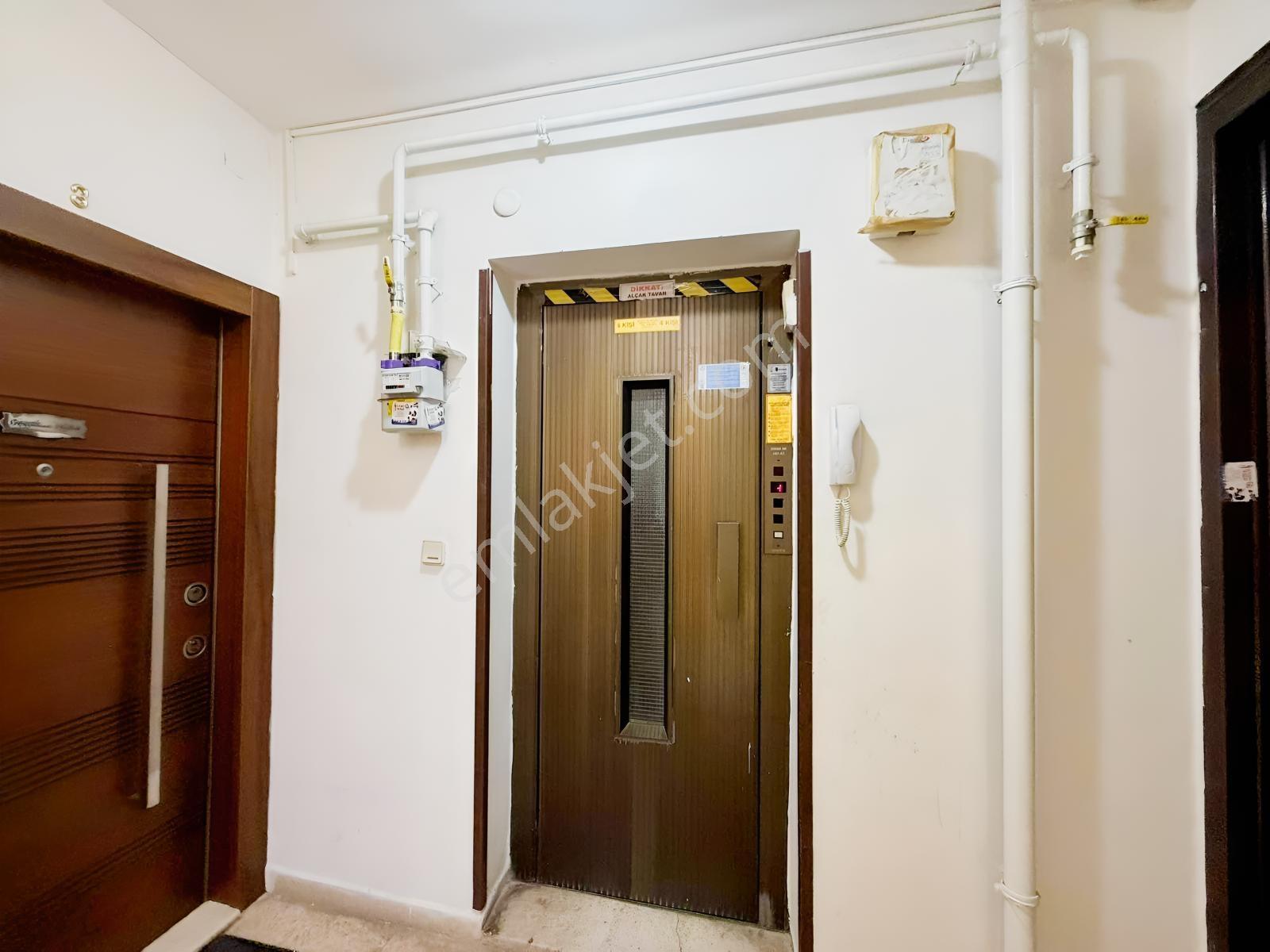 Güzeloba'da Deniz Ve Orman Manzaralı Kiralık 3 + 1 Ferah Daire - Görsel 2