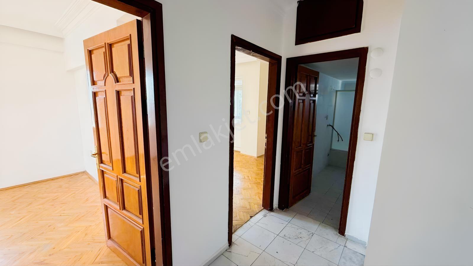 Güzeloba'da Deniz Ve Orman Manzaralı Kiralık 3 + 1 Ferah Daire - Görsel 5