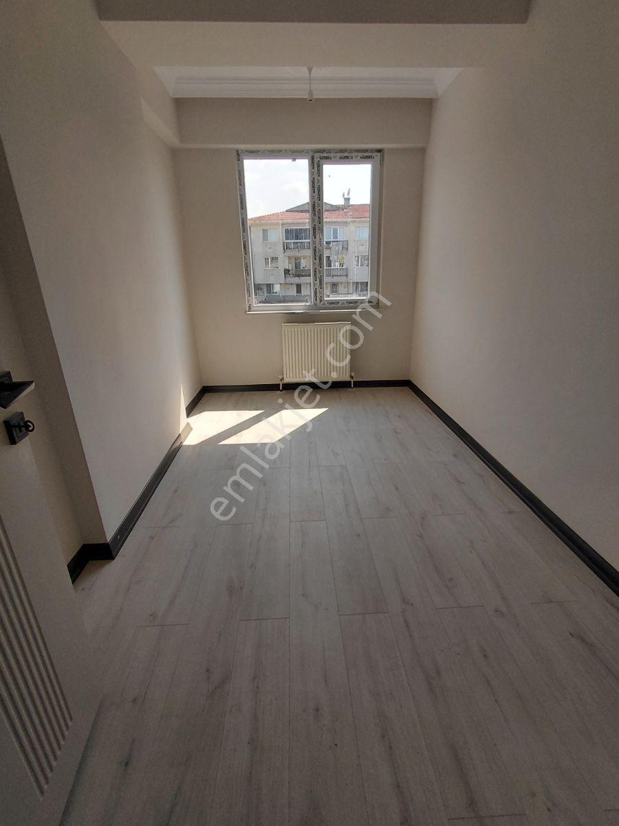 Ergene Sağlık Mahallesinde Geniş Balkonlu Satılık 2+1 Daire - Görsel 20