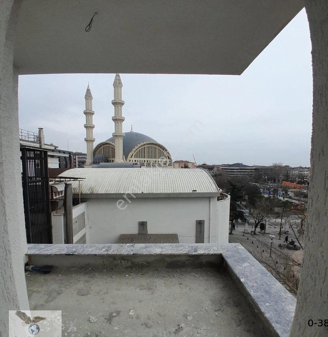 Müslüm Emlaktan Reşitpaşa Cad.üzerinde3+1 Sıfır Daire Fırsatı - Görsel 12