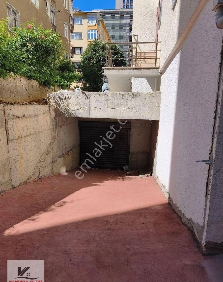 Kadıköy Merdivenköy Mah. Merkezi Konumda 2+1 85 M2 2.kat Daire - Görsel 22