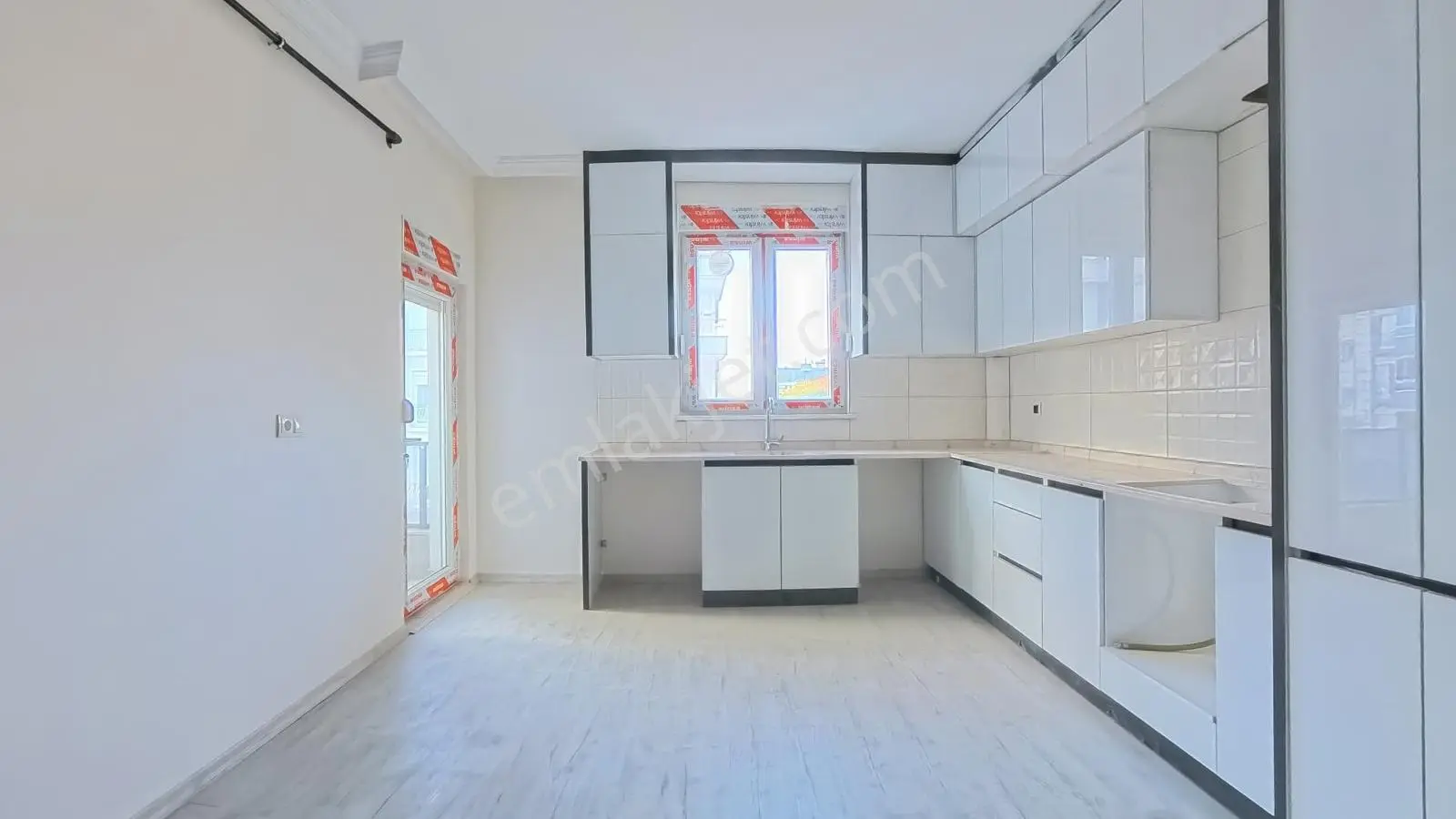 Pirireis Mahallesinde 3+1 Zeminden Isıtma Satılık Daire - Görsel 32