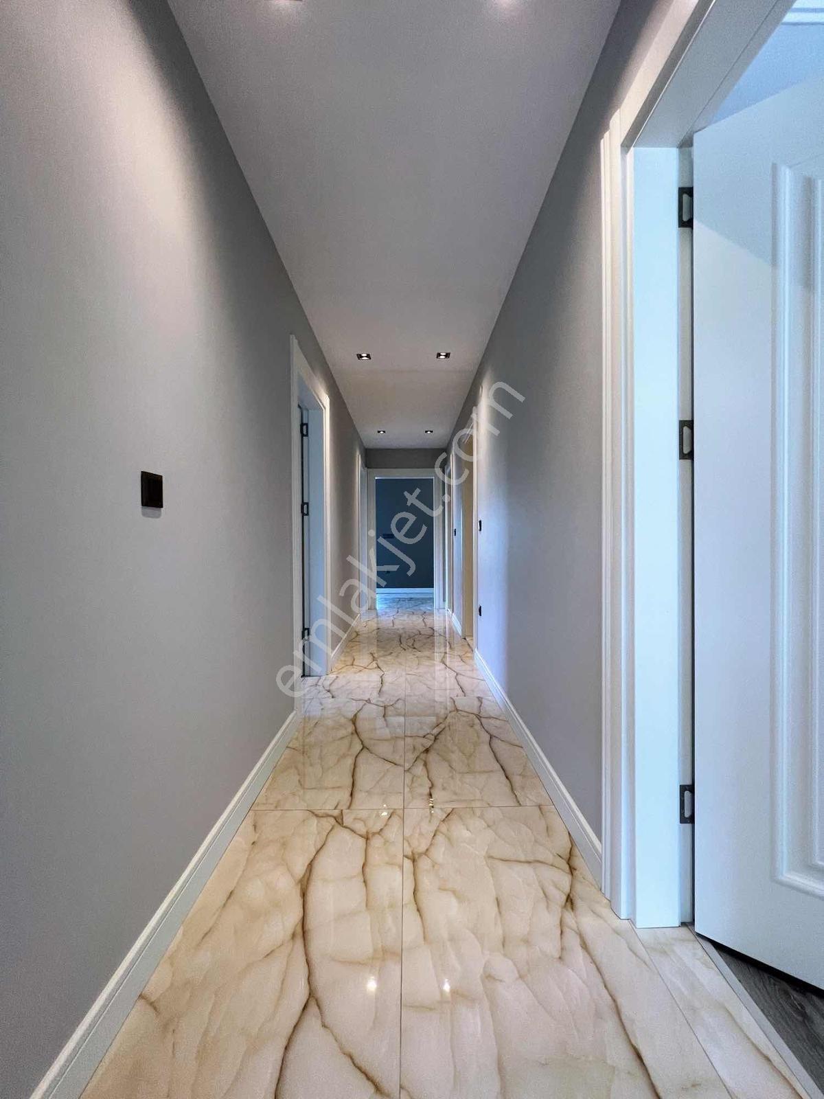 Trabzon Sürmene Teras Rezıdans 4+1 Lüks Site İçi 230m2 - Görsel 14