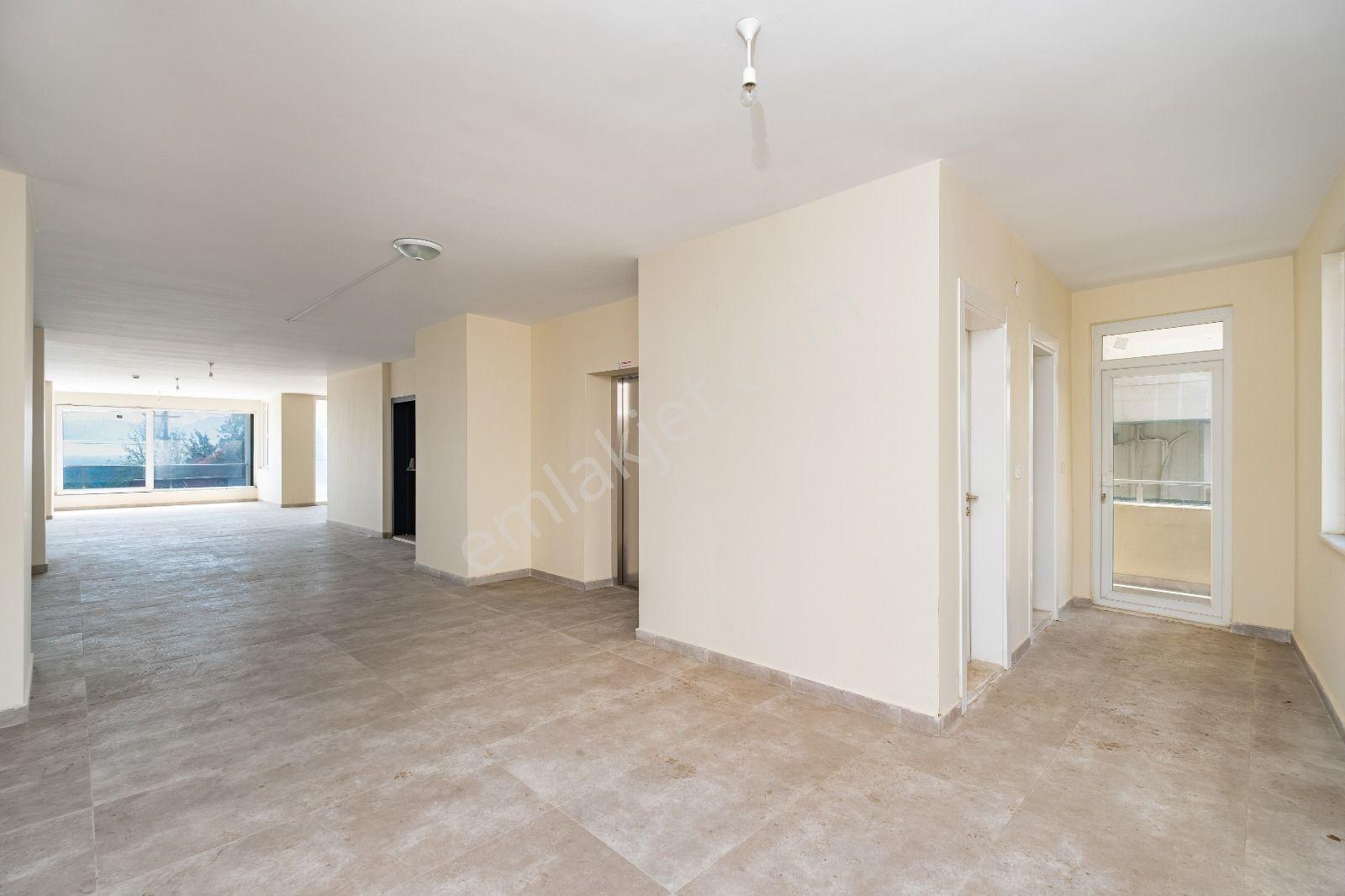 800 M2 Bodrum+zemin +2 Kat Kiralık İşyeri - Görsel 4