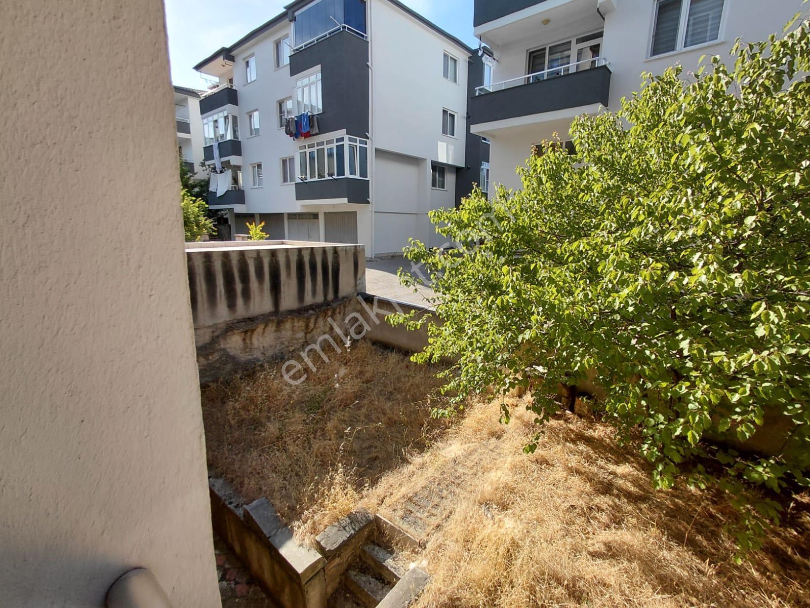 Remax Mid Atatürk Mahallesı Ümıt Sokak Kıralık 3+1 Daire - Görsel 34