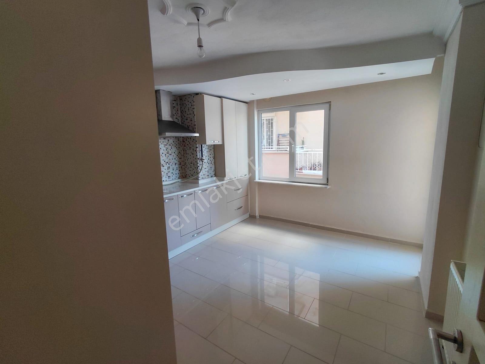 Remax Mid Atatürk Mahallesı Ümıt Sokak Kıralık 3+1 Daire - Görsel 25