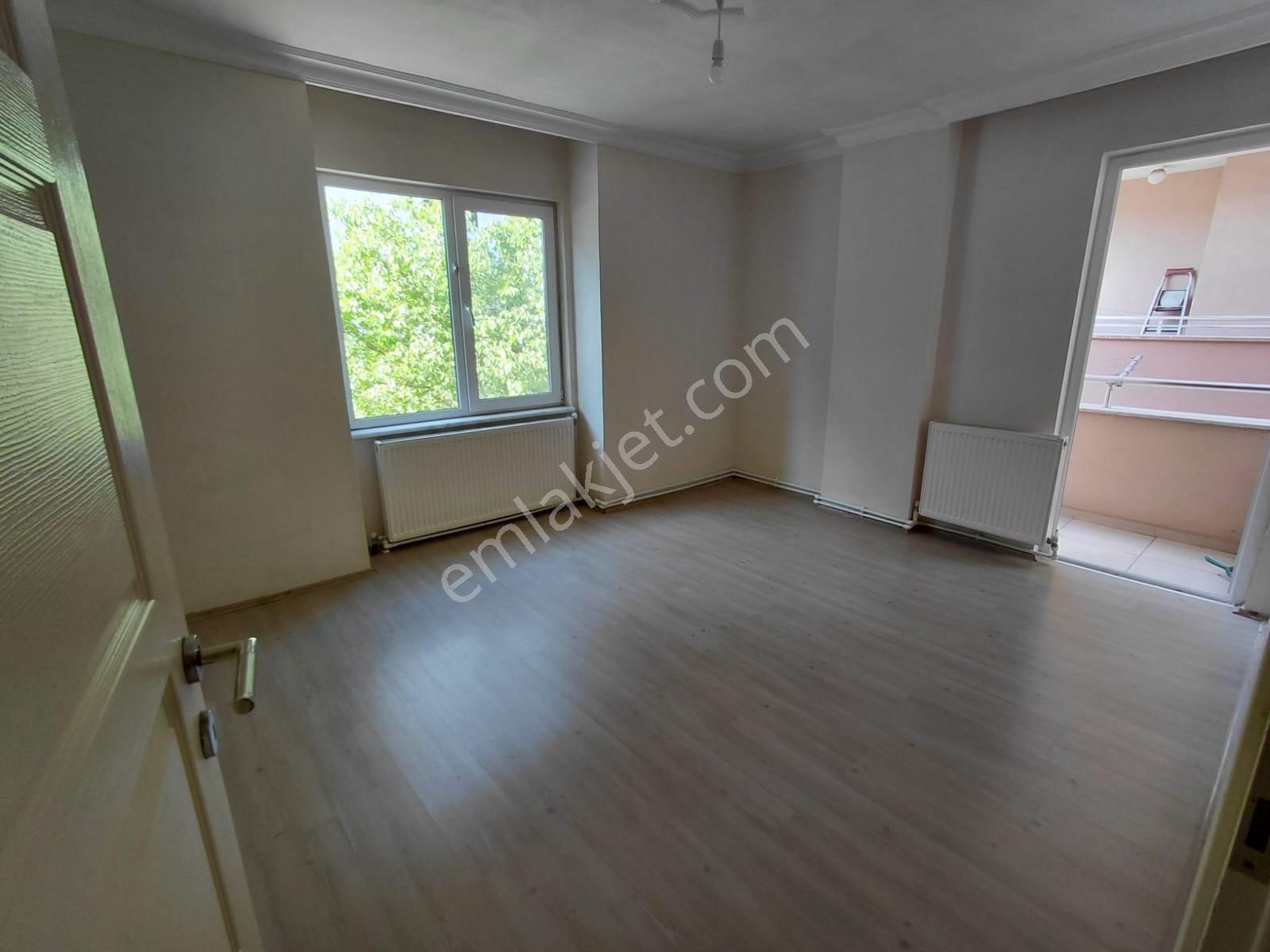 Remax Mid Atatürk Mahallesı Ümıt Sokak Kıralık 3+1 Daire - Görsel 19