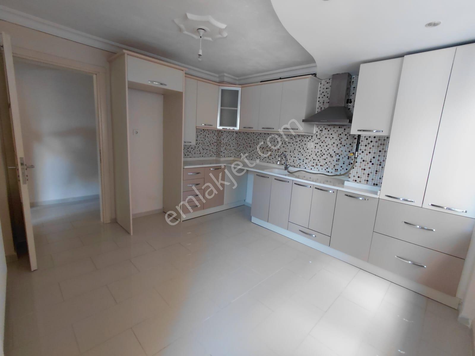 Remax Mid Atatürk Mahallesı Ümıt Sokak Kıralık 3+1 Daire - Görsel 28