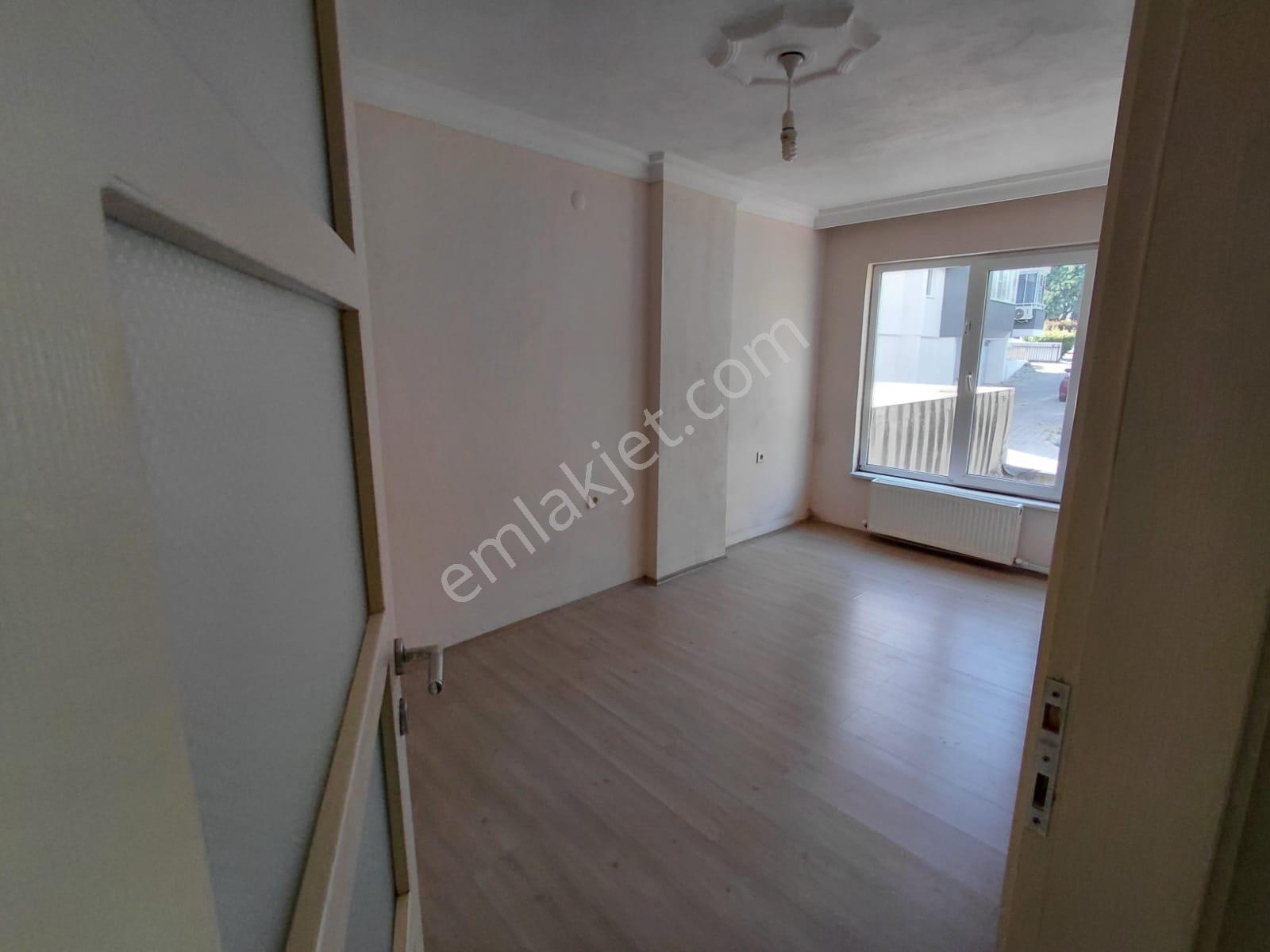 Remax Mid Atatürk Mahallesı Ümıt Sokak Kıralık 3+1 Daire - Görsel 16