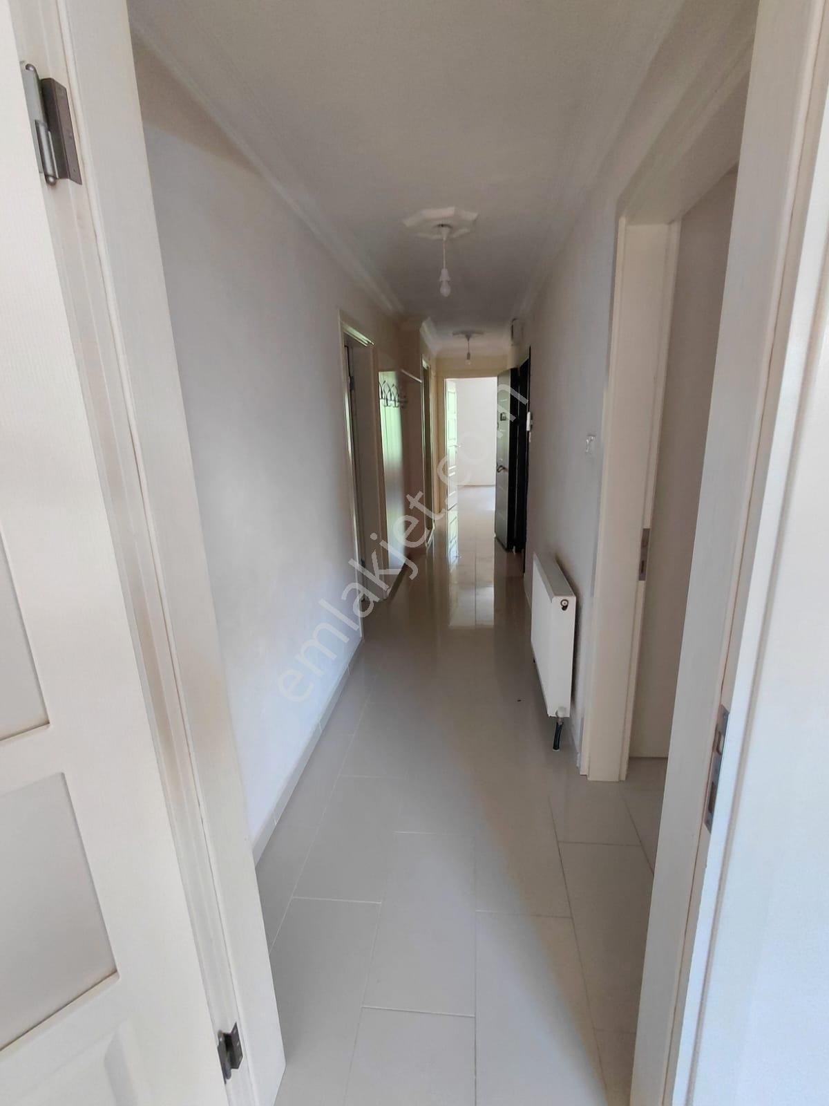 Remax Mid Atatürk Mahallesı Ümıt Sokak Kıralık 3+1 Daire - Görsel 23