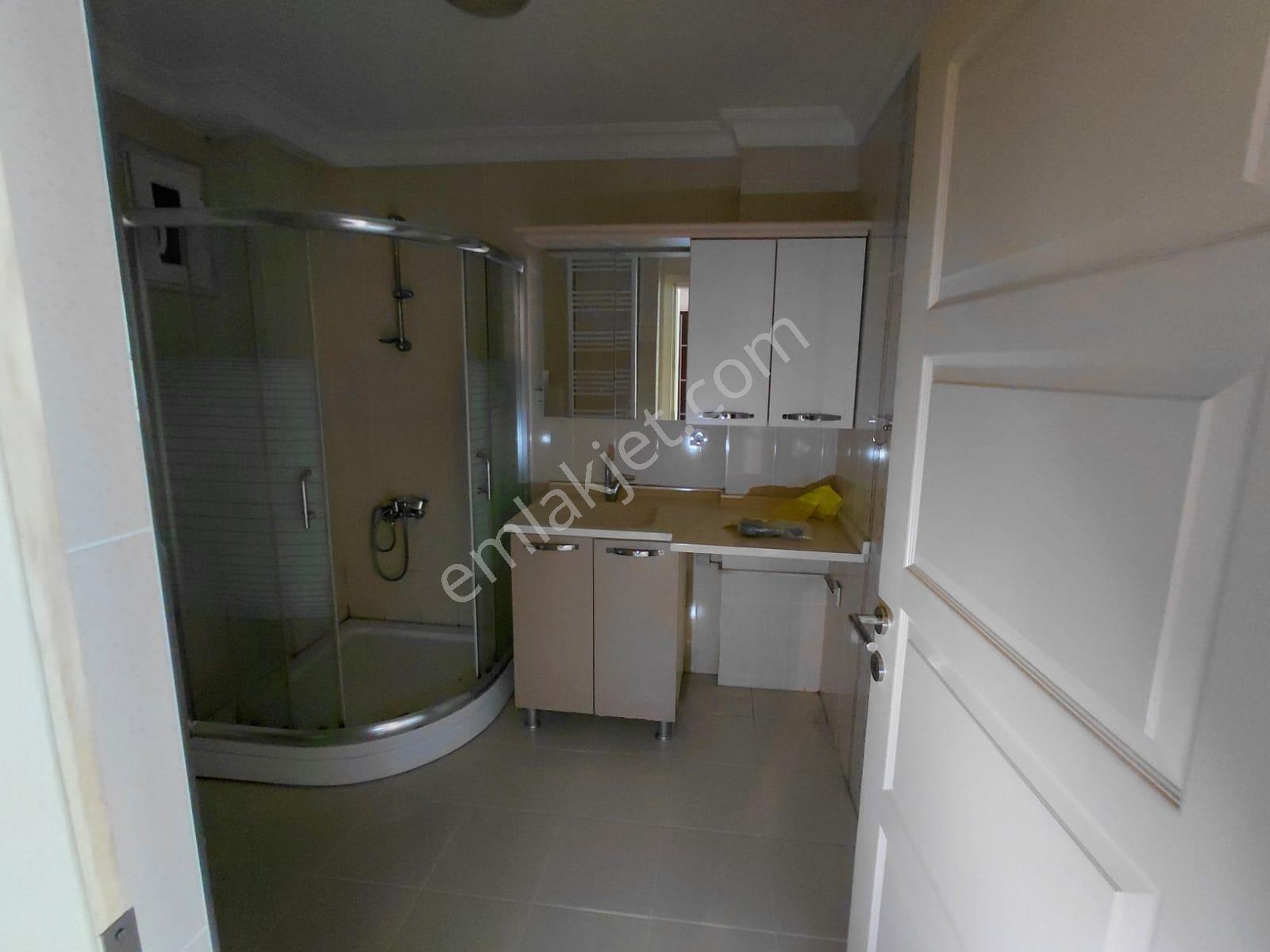 Remax Mid Atatürk Mahallesı Ümıt Sokak Kıralık 3+1 Daire - Görsel 14