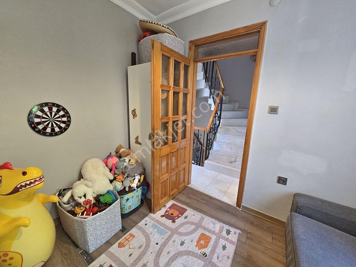 Altınoluk Satılık Villa | Deniz Manzaralı | Eşyalı | Denize Yakın - Görsel 23