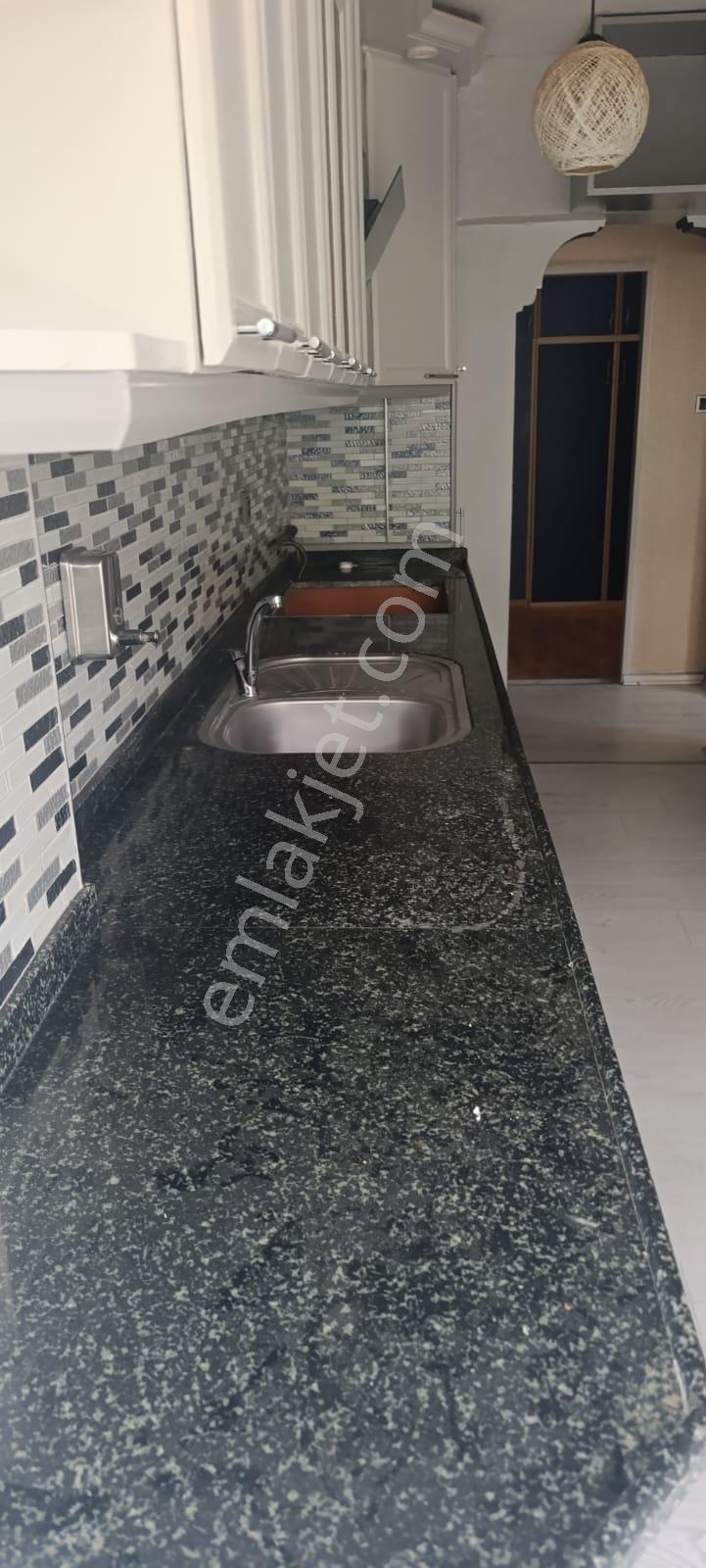 Bornova Evka4 Mahallesinde Kiralık 3+1 Daire - Görsel 3