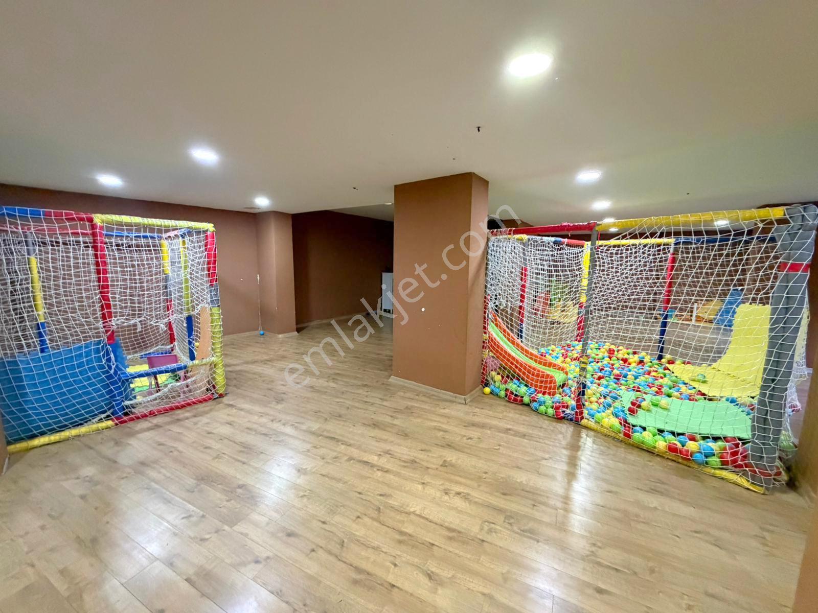 Mertcan'dan Ary Efedra Sitesi İçinde Balkonlu Geniş Ferah 2+1 - Görsel 23