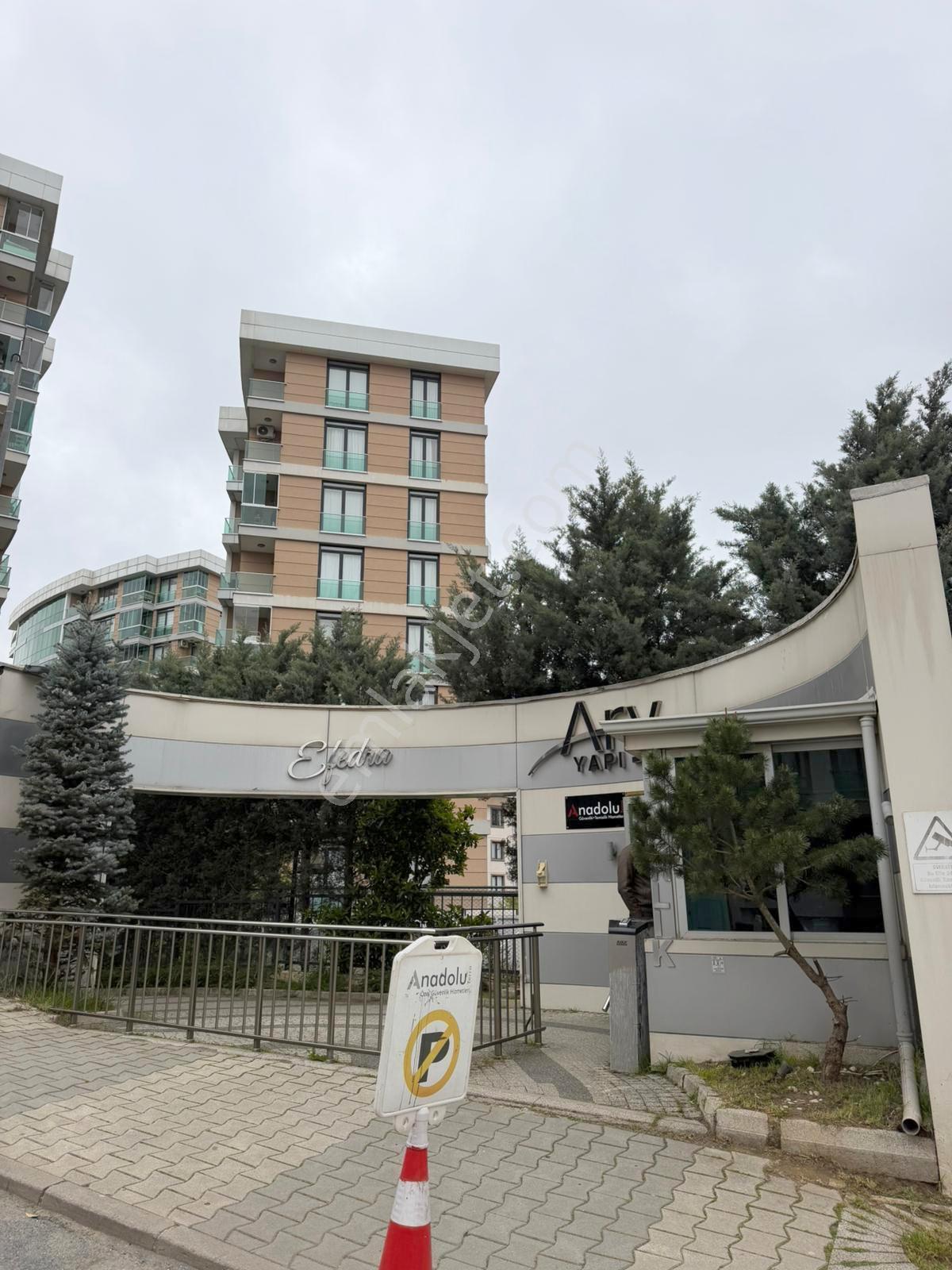 Mertcan'dan Ary Efedra Sitesi İçinde Balkonlu Geniş Ferah 2+1 - Görsel 31