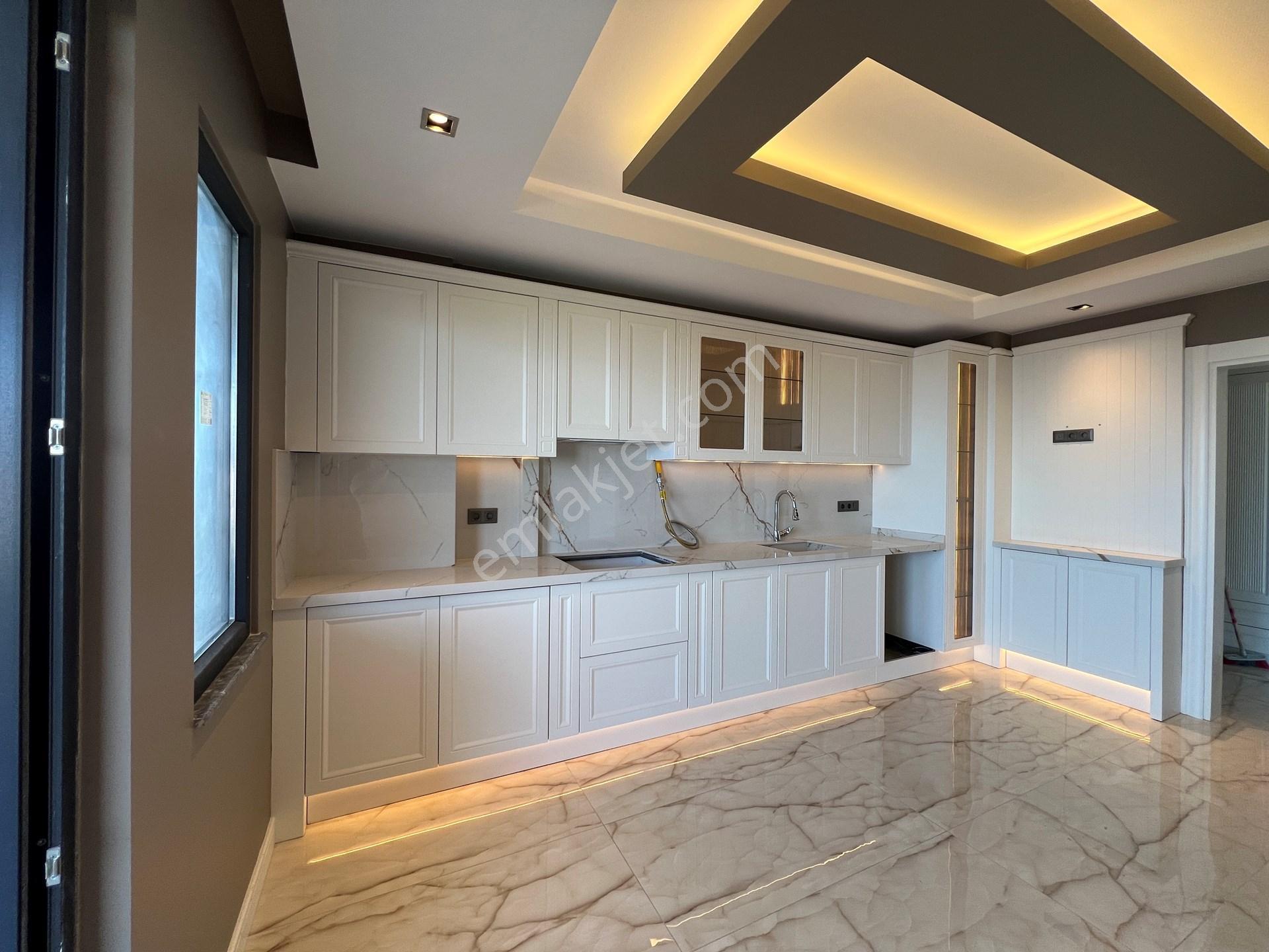 Trabzon Sürmene'de Deniz Manzaralı,site İçi Lüks 4+1 Daire, 230 M² - Görsel 5