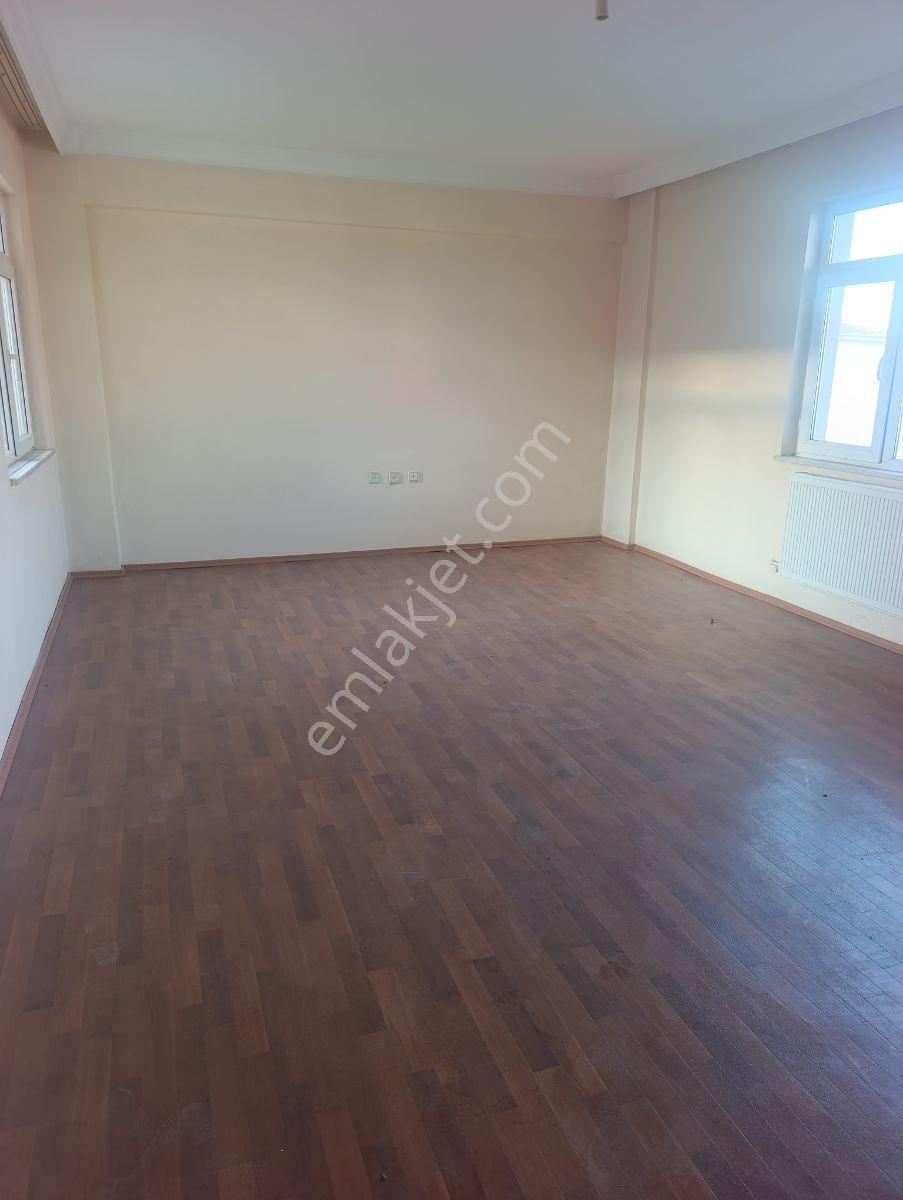 Doğal Yapı Sitesinde 3+1 Kiralık Daire - Görsel 16