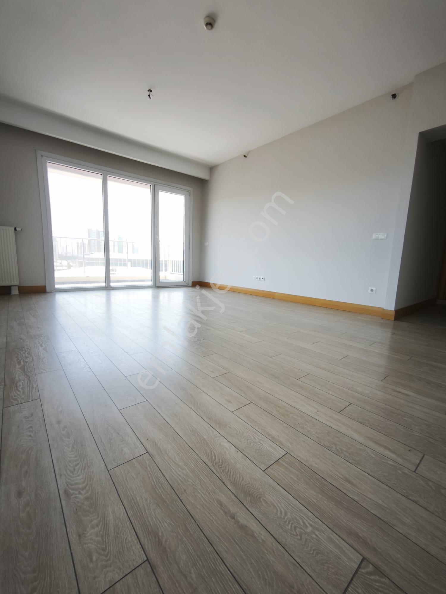 Nurolpark Güneşli Kapalı Mutfak Satılık 2+1 Daire - Boş - Görsel 2
