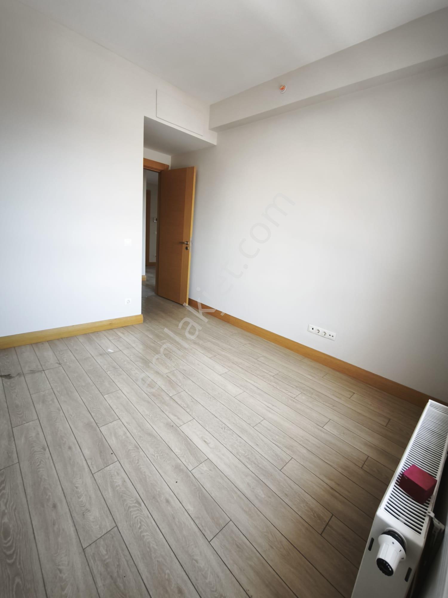 Nurolpark Güneşli Kapalı Mutfak Satılık 2+1 Daire - Boş - Görsel 13