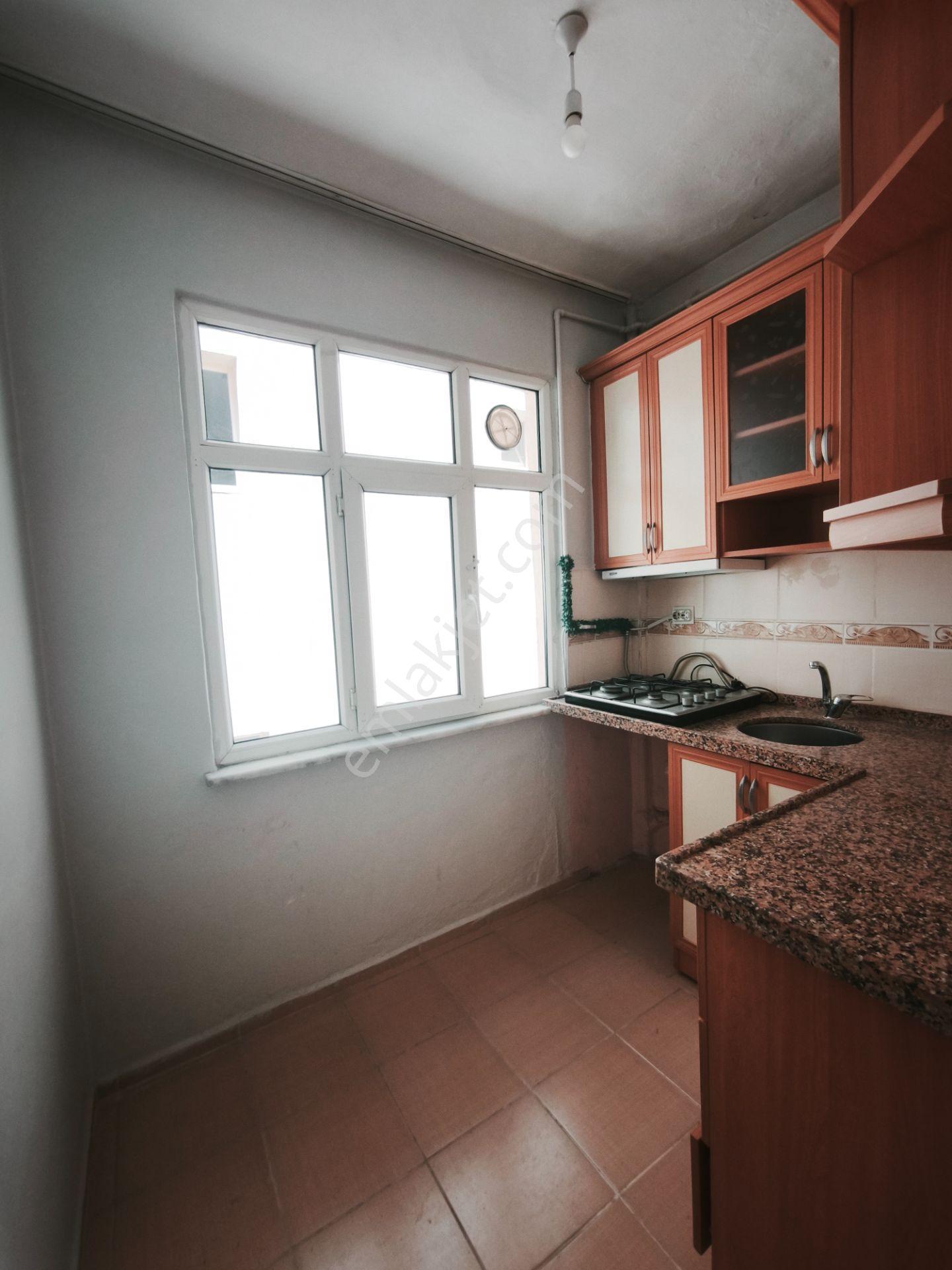Bağcılar Çiftlik'te Komple Satılık Bina - Görsel 12
