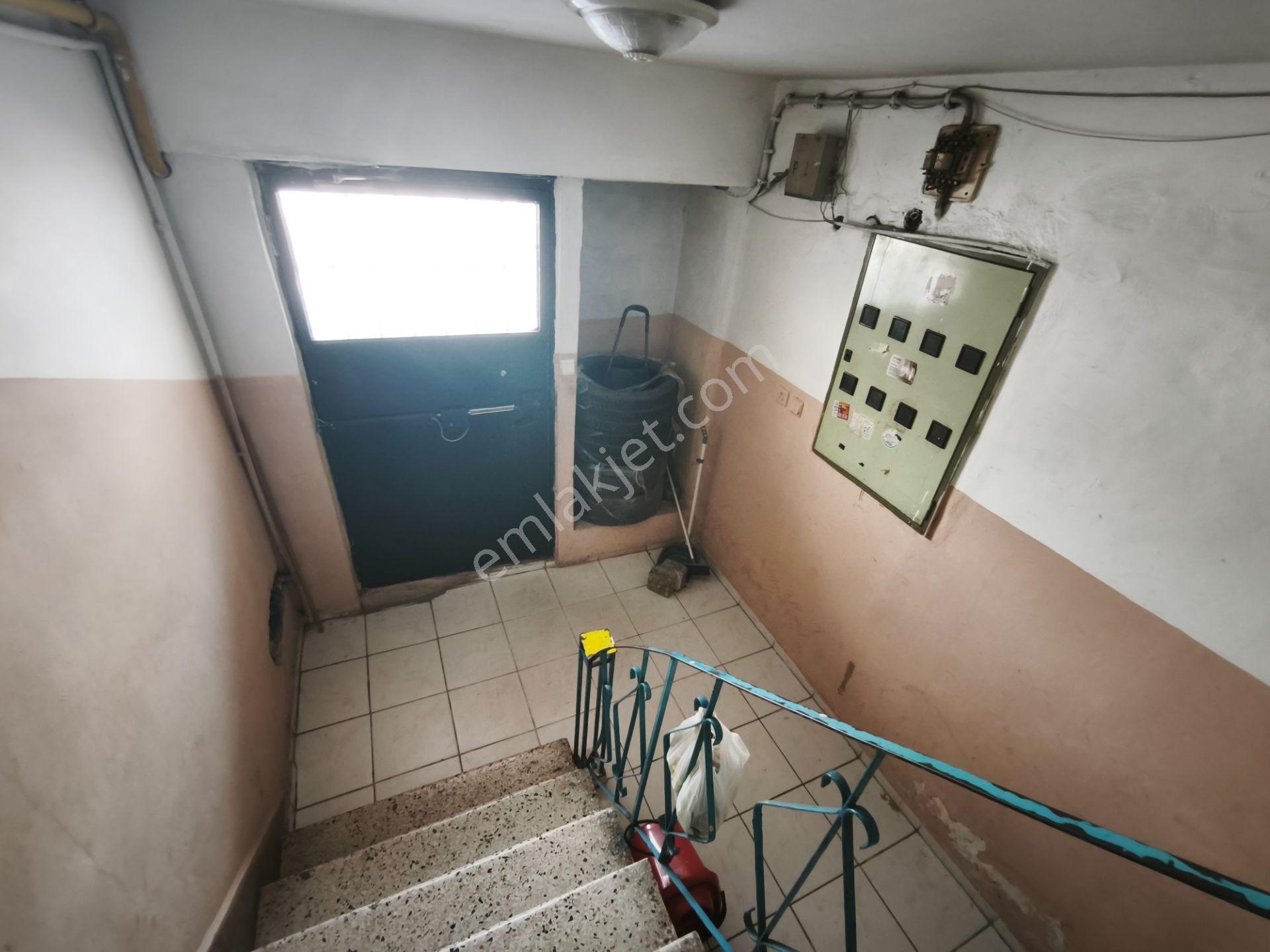 Bağcılar Çiftlik'te Komple Satılık Bina - Görsel 22