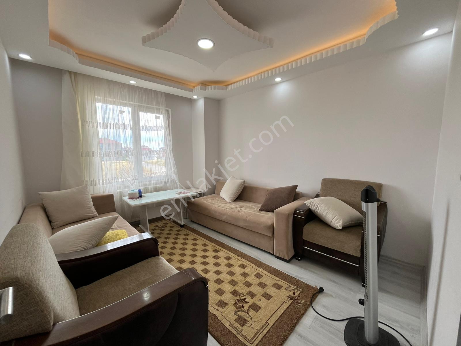 Yıldız Caddesine Cephe 2+1 Ön Cephe İskanlı Eşyalı Şekilde Sat. - Görsel 9