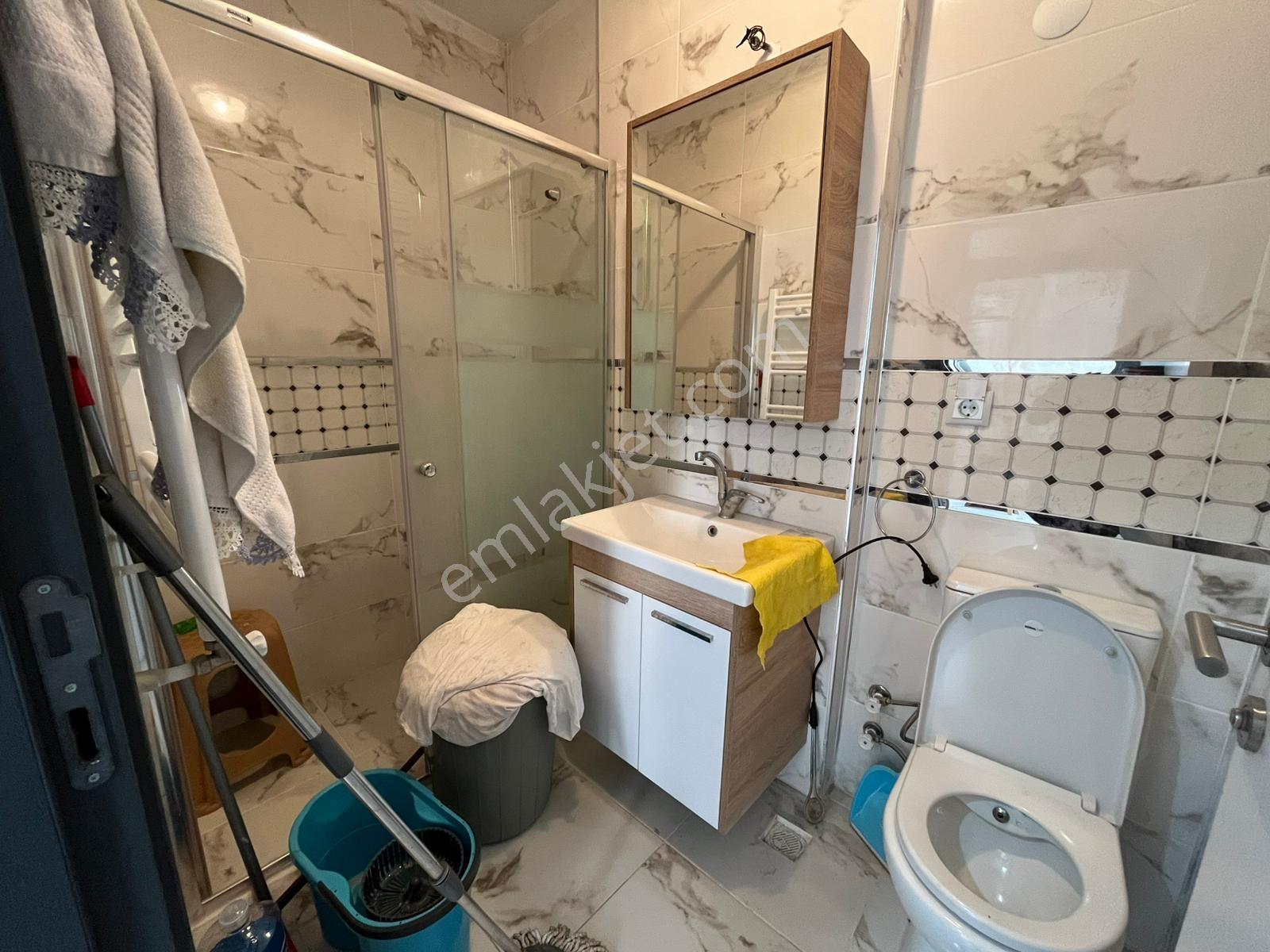 Yıldız Caddesine Cephe 2+1 Ön Cephe İskanlı Eşyalı Şekilde Sat. - Görsel 5
