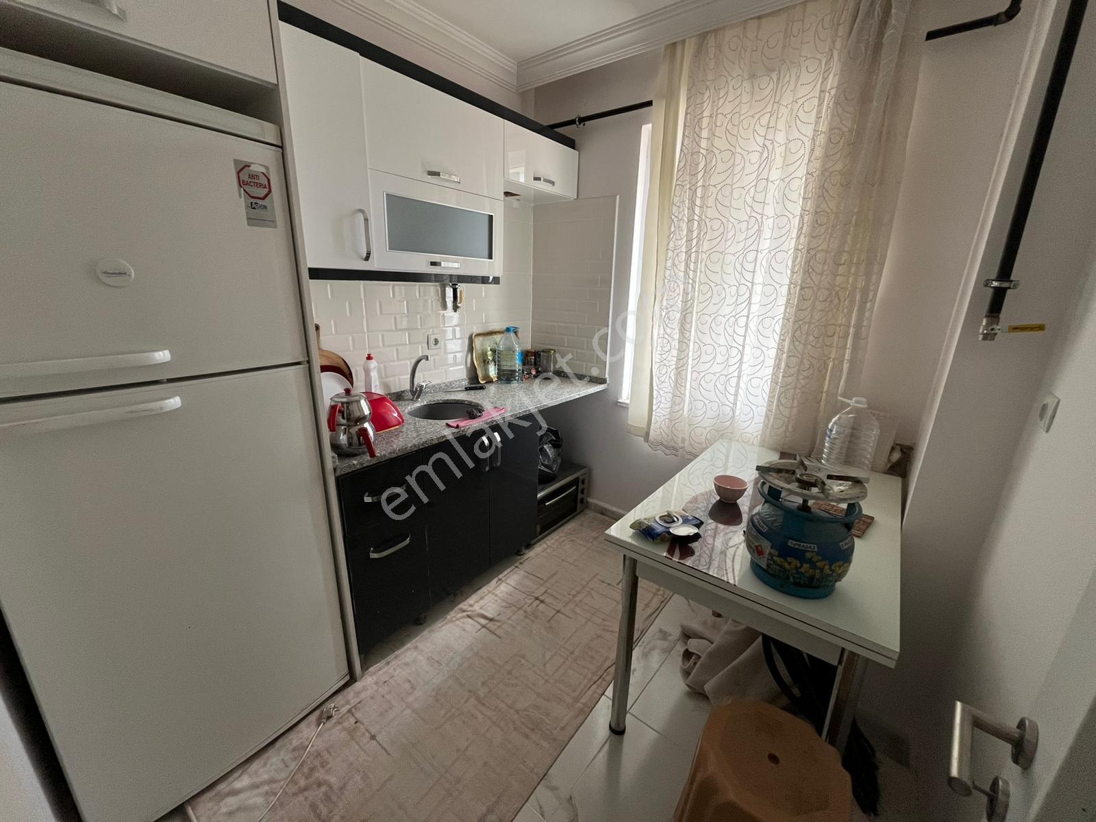 Yıldız Caddesine Cephe 2+1 Ön Cephe İskanlı Eşyalı Şekilde Sat. - Görsel 10