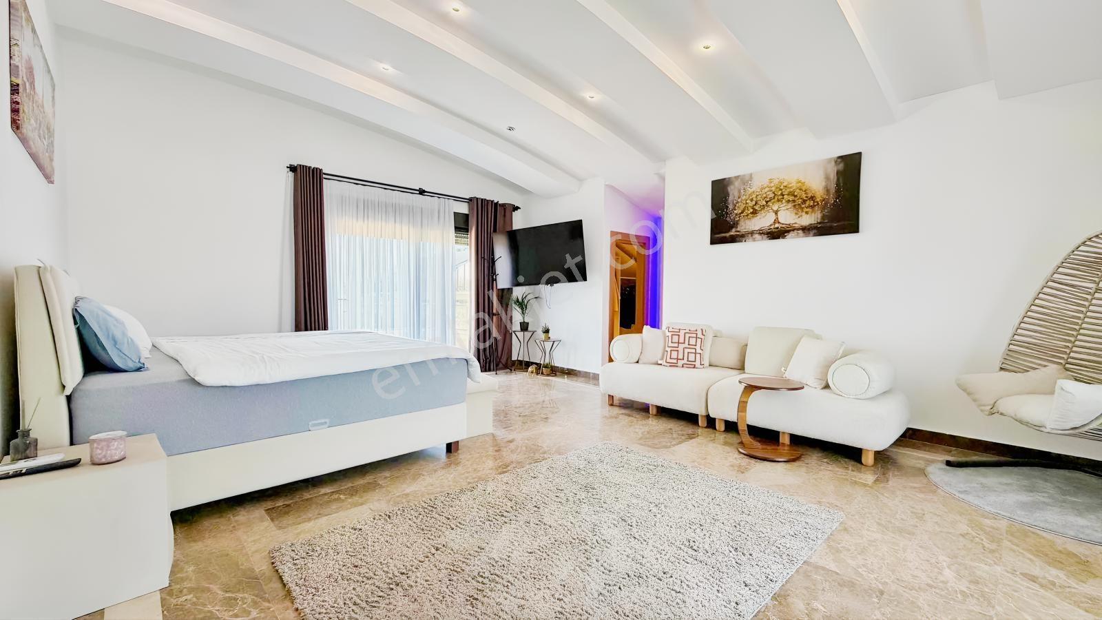 1162 M² Arsa | 550 M² 7+2 Loft Mimari | Isıtmalı Havuzlu Villa - Görsel 5