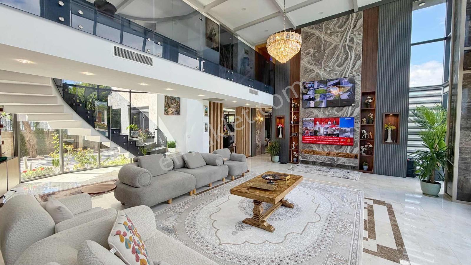 1162 M² Arsa | 550 M² 7+2 Loft Mimari | Isıtmalı Havuzlu Villa - Görsel 15