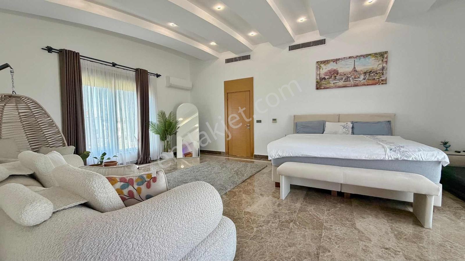 1162 M² Arsa | 550 M² 7+2 Loft Mimari | Isıtmalı Havuzlu Villa - Görsel 22