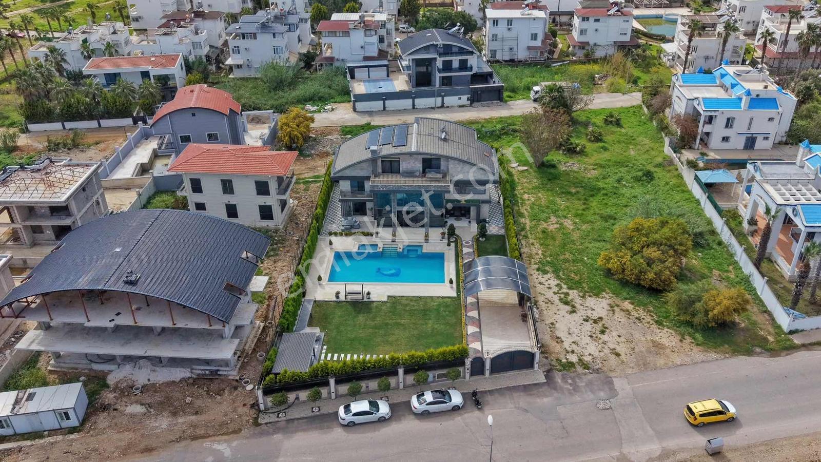 1162 M² Arsa | 550 M² 7+2 Loft Mimari | Isıtmalı Havuzlu Villa - Görsel 20