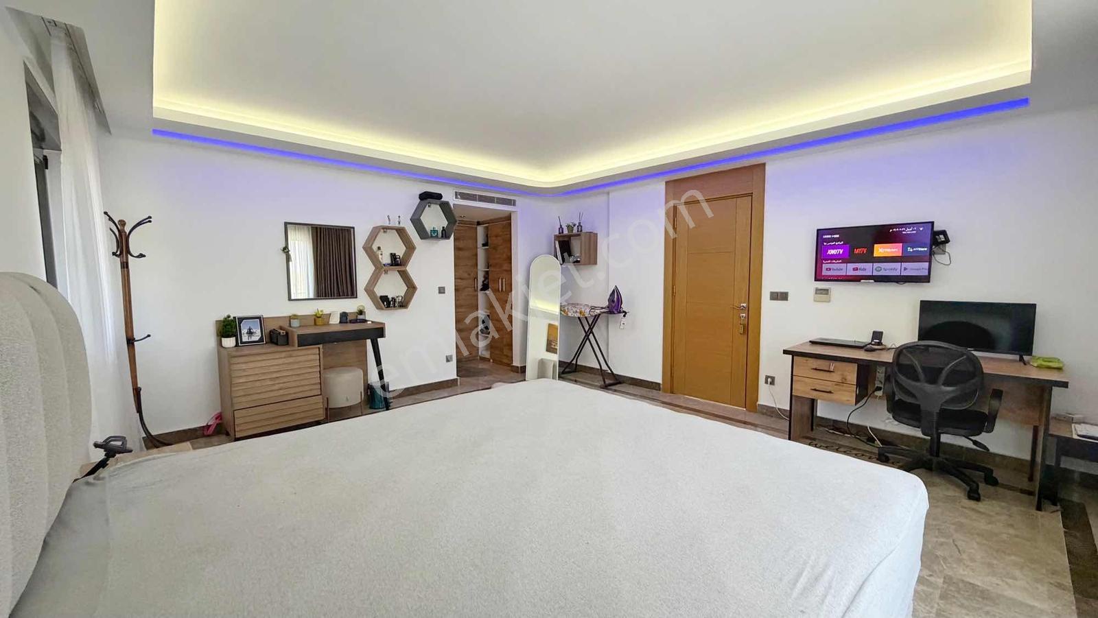 1162 M² Arsa | 550 M² 7+2 Loft Mimari | Isıtmalı Havuzlu Villa - Görsel 28