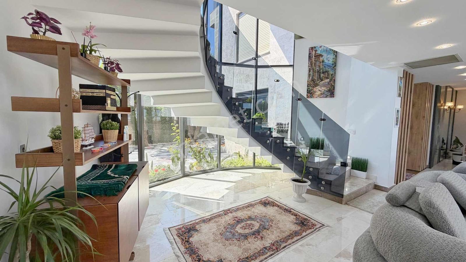 1162 M² Arsa | 550 M² 7+2 Loft Mimari | Isıtmalı Havuzlu Villa - Görsel 31