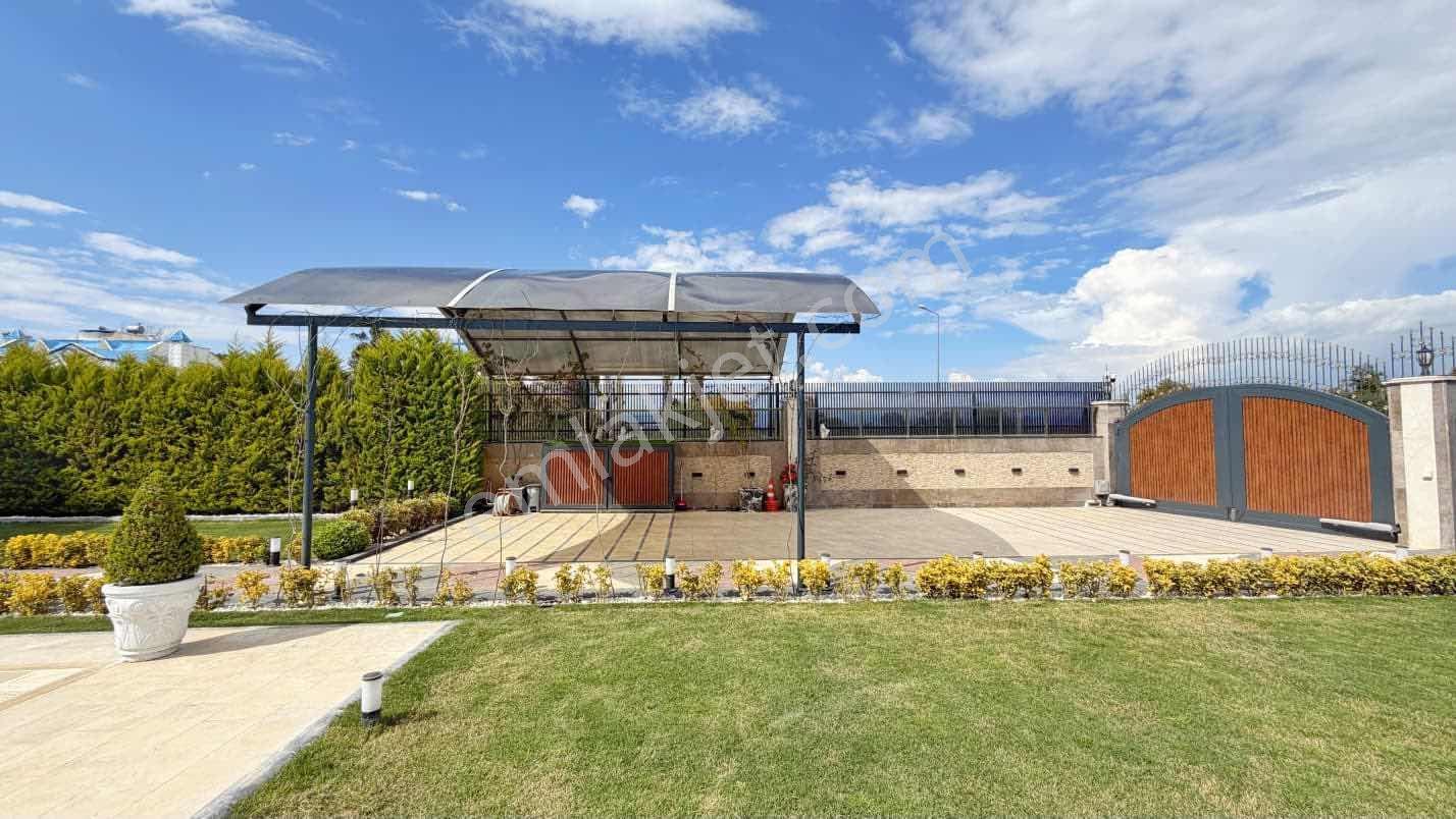 1162 M² Arsa | 550 M² 7+2 Loft Mimari | Isıtmalı Havuzlu Villa - Görsel 26