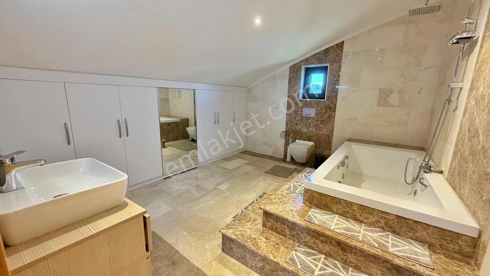 1162 M² Arsa | 550 M² 7+2 Loft Mimari | Isıtmalı Havuzlu Villa - Görsel 25