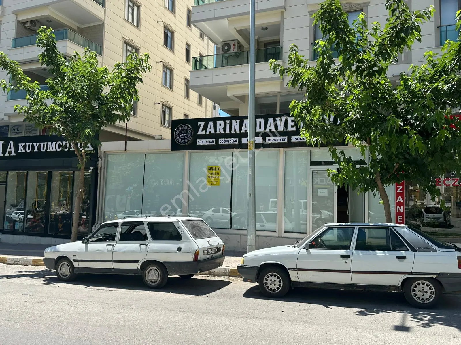 Akev Gayrimenkul'den Atakent Emniyet Müd. Yanı 3 Katlı Dükkan - Görsel 2
